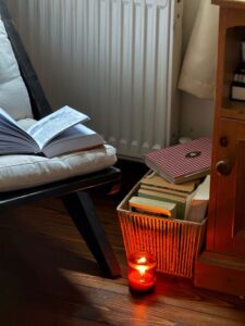 Post: Creating a cozy reading corner at home